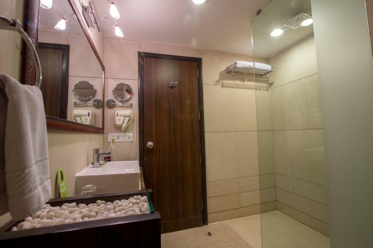 Regenta Central Harimangala Bharuch Exterior foto